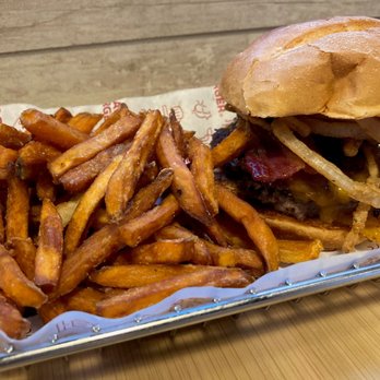 Smashburger - Burgers Near Me - Oak Brook, Illinois Smashburger - Burgers Near Me - Oak Brook, Illinois