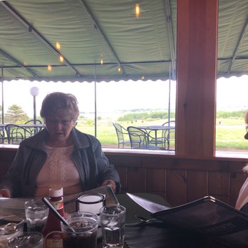 Lakeview Restaurant - Lounges Near Me - Saint Agatha, Maine