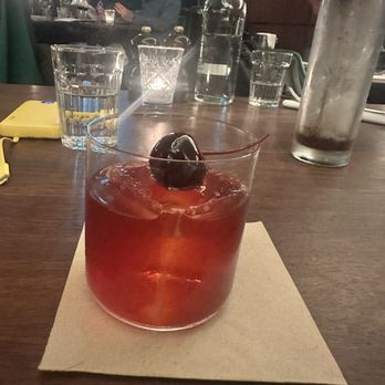 Hawksmoor - Sour cherry Negroni - Seafood Near Me - London, XGL