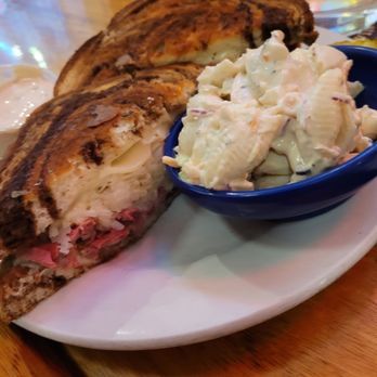 Doubleday Cafe - Reuben n delicious mac salad - American Near Me - Cooperstown, New York