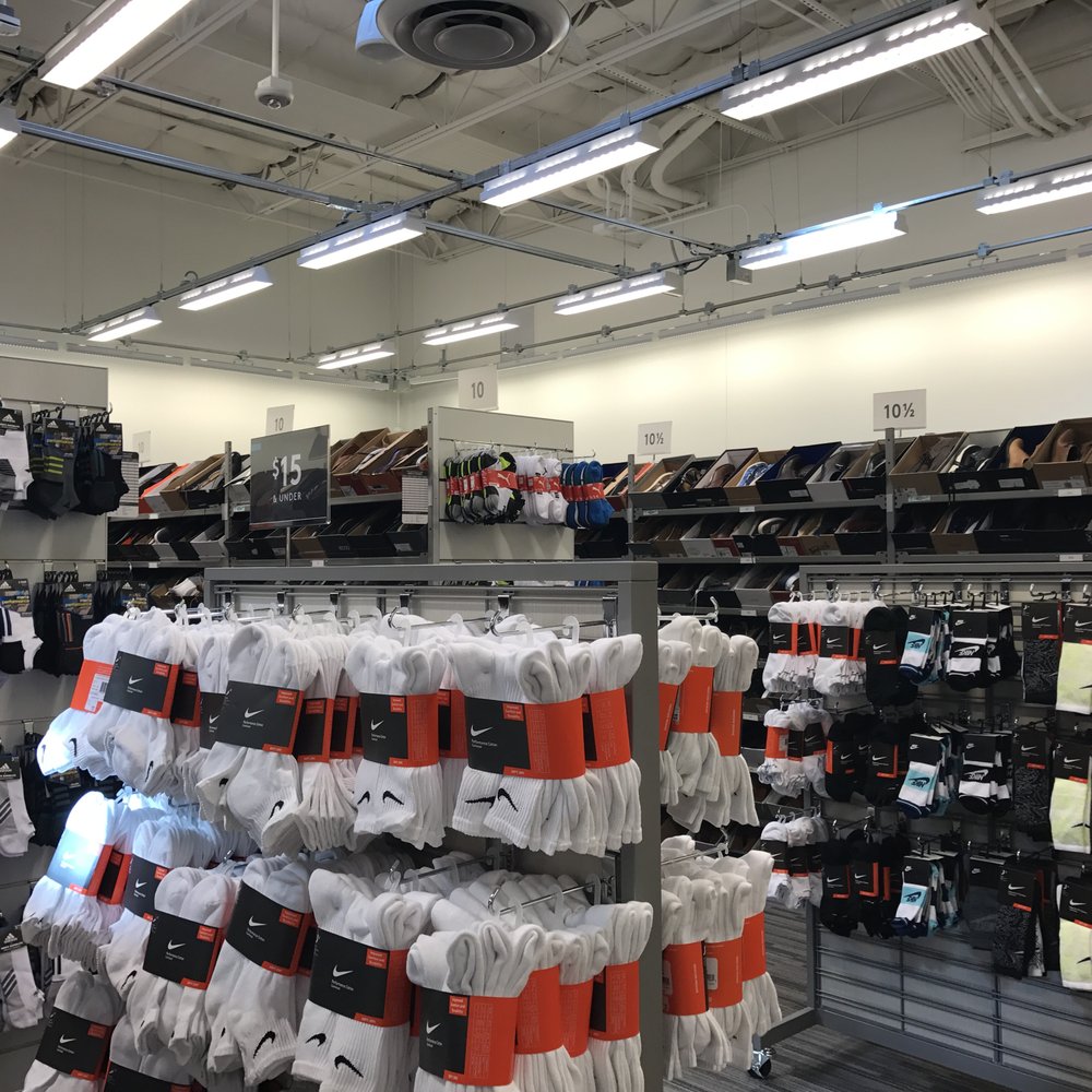 Nordstrom Rack - Mens shoes - Shoe Stores Near Me - La Jolla, California Nordstrom Rack - Mens shoes - Shoe Stores Near Me - La Jolla, California