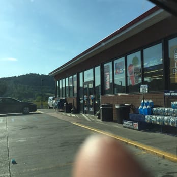 Speedway - a view of the outside of a fast food restaurant - Gas Stations Near Me - Corbin, Kentucky