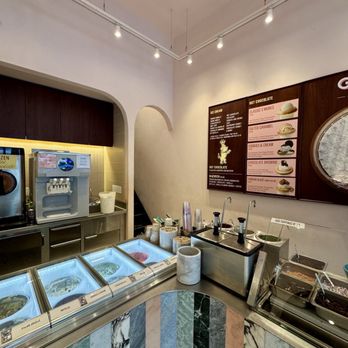 Glace - Inside - Ice Cream & Frozen Yogurt Near Me - New York, New York Glace - Inside - Ice Cream & Frozen Yogurt Near Me - New York, New York