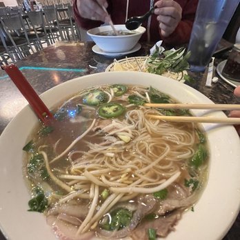 Pho Q Long - 17. Eye Round Steak and Brisket Noodle Soup - Vietnamese Near Me - Houston, Texas Pho Q Long - 17. Eye Round Steak and Brisket Noodle Soup - Vietnamese Near Me - Houston, Texas