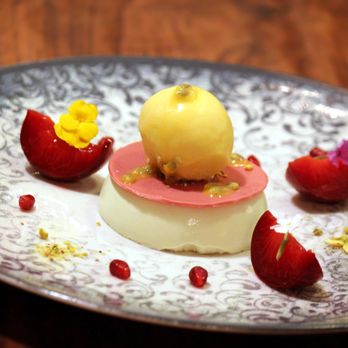 Sempre Pagana - Pistáciová panna cotta - Italian Near Me - Prague, Puerto Rico