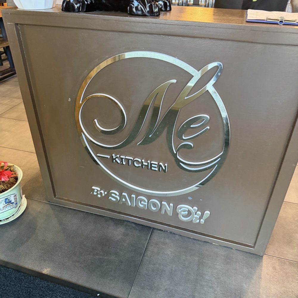 Me’s Kitchen - Interior - Vietnamese Near Me - Sacramento, California