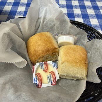 Capri Deli - Warm fresh bread - Delis Near Me - Covina, California