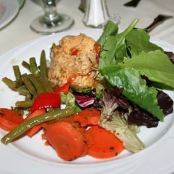 Cameron Estate Inn - (photographed by Dave Hong)