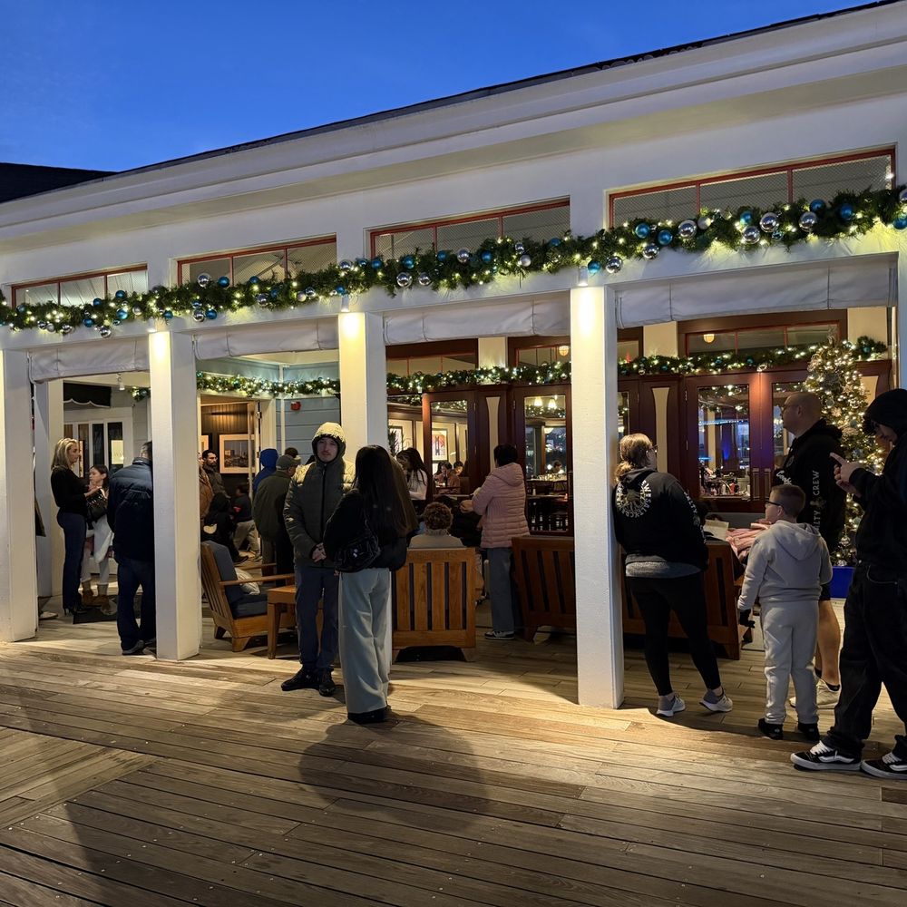 PIER 39 - Shopping Centers Near Me - San Francisco, California