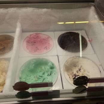 Baskin-Robbins - Ice cream - Ice Cream & Frozen Yogurt Near Me - Stockton, California