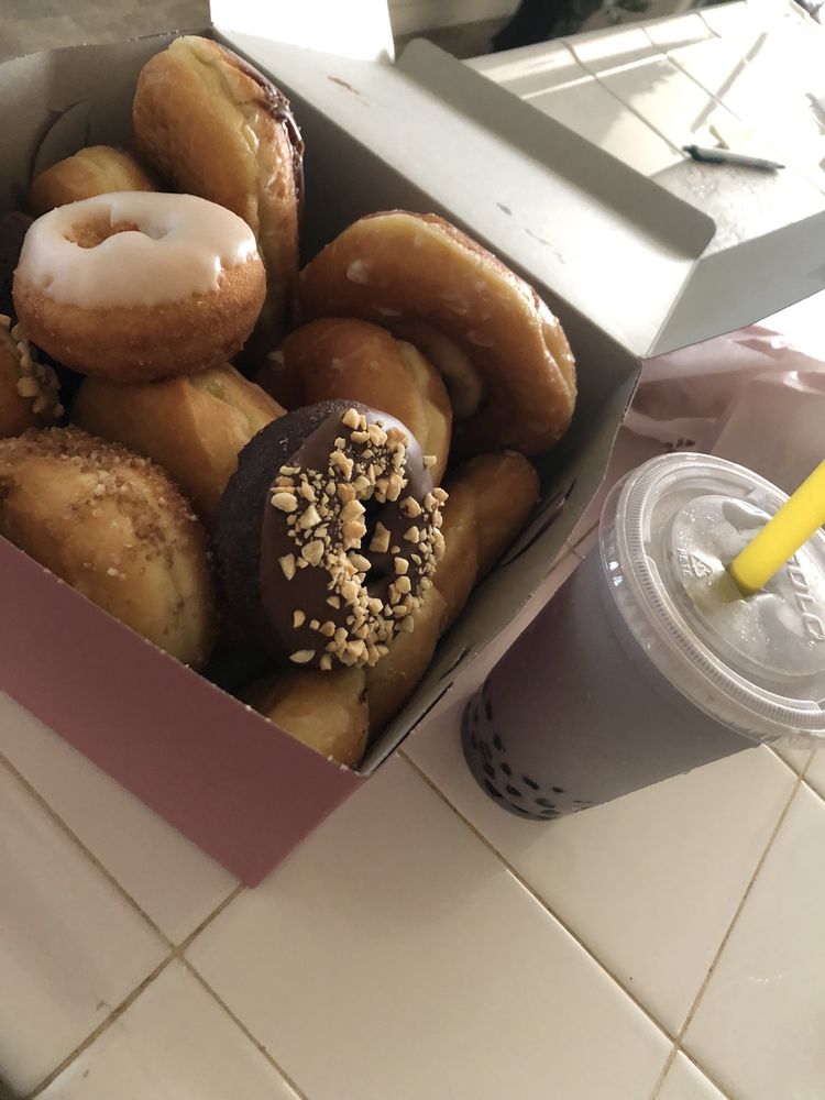 Sunshine Donuts Logo