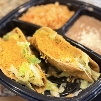 Lindo Michoacan - shredded beef tacos with rice and beans. - Mexican Near Me - Las Vegas, Nevada Lindo Michoacan - shredded beef tacos with rice and beans. - Mexican Near Me - Las Vegas, Nevada