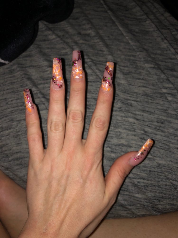 HOLLYWOOD NAILS Updated September 2024 27 Photos & 22 Reviews 212