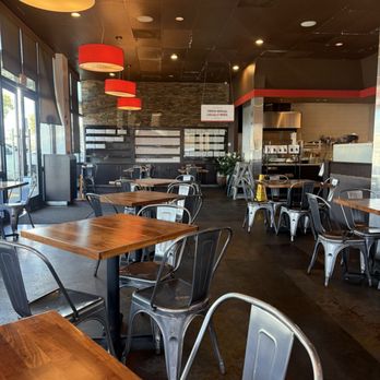 La Tour Cafe - Cafes Near Me - Honolulu, Hawaii