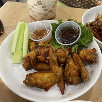South-ahan - Chicken Wings, Jeow Bong, and sticky rice 2023 - Asian Fusion Near Me - Columbia, Tennessee South-ahan - Chicken Wings, Jeow Bong, and sticky rice 2023 - Asian Fusion Near Me - Columbia, Tennessee