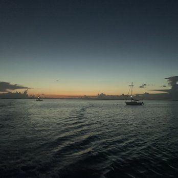 Cruisin’ Tikis Key Largo - Sunset view - Tiki Bars Near Me - Key Largo, Florida