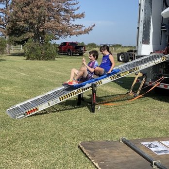 U-Pack Moving - Kids "helping" unload! - Movers Near Me - Sacramento, California U-Pack Moving - Kids "helping" unload! - Movers Near Me - Sacramento, California