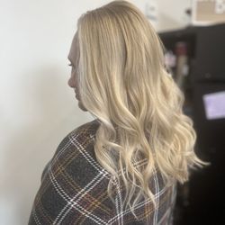 Shonna Does Hair