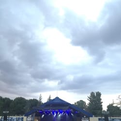 Bakersfield Craft Beer Festival - Big stage.