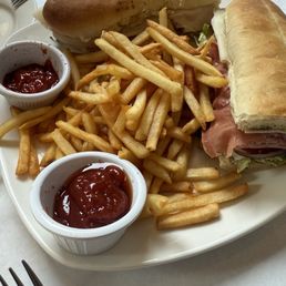 Monica's Original Italian Sub
