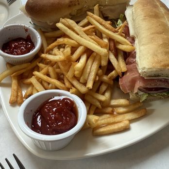 Vinoteca di Monica - Monica's Original Italian Sub - Italian Near Me - Boston, Massachusetts
