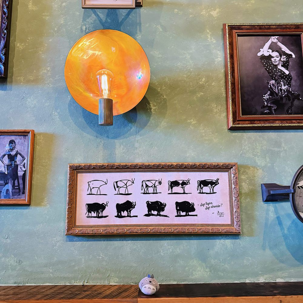 La Metro - Wall decor - Spanish Near Me - Atlanta, Georgia