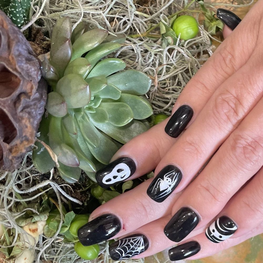 Complete Nails - Nail art for Halloween - Nail Salons Near Me - Fort Worth, Texas Complete Nails - Nail art for Halloween - Nail Salons Near Me - Fort Worth, Texas