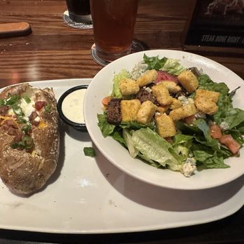 LongHorn Steakhouse - 7-Pepper Sirloin Salad with a Loaded Baked Potato side - Steakhouses Near Me - Northridge, California LongHorn Steakhouse - 7-Pepper Sirloin Salad with a Loaded Baked Potato side - Steakhouses Near Me - Northridge, California