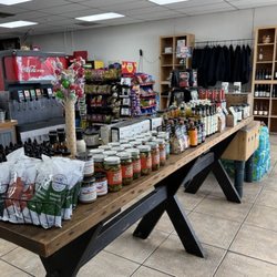 Dunneville Market & Kitchen - Inside