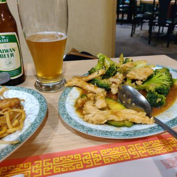 Grand China - Excellent Taiwanese beer, tender and lean chicken with broccoli and shrimp with noodles filled with garlic. - Chinese Near Me - Placerville, California