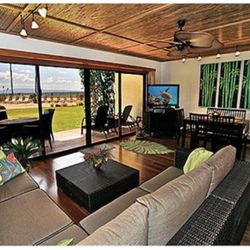 Ma'alaea Surf Resort - Island theme interior