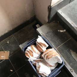 This is the way this restaurant leaves it's meat before YOU EAT IT !!!! This is the way this restaurant leaves it's meat before YOU EAT IT !!!!