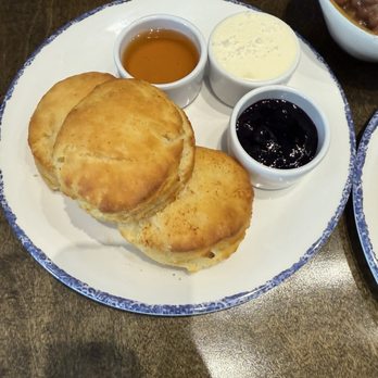 Hissy Fit - Biscuitssss - Southern Near Me - Austin, Texas