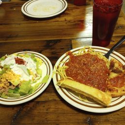 Custom made chef salad and spaghetti with spicy sauce, garlic bread stick and pepperoni sausage pizza w/ Sweet tea Custom made chef salad and spaghetti with spicy sauce, garlic bread stick and pepperoni sausage pizza w/ Sweet tea