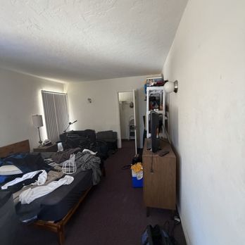 Junk Master - Residential bedroom with furniture, household items, and miscellaneous belongings prepared for a full cleanout and junk removal service. - Junk Removal & Hauling Near Me - North Hollywood, California Junk Master - Residential bedroom with furniture, household items, and miscellaneous belongings prepared for a full cleanout and junk removal service. - Junk Removal & Hauling Near Me - North Hollywood, California