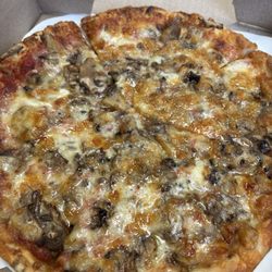 Blackhawk Pizza - Mushroom pizza
