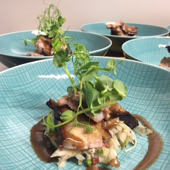 Excellent Eventcatering - Flying Menü - Bayrische Schmankerl Variationen -
Krosser Schweinebraten an Altbiersauce, Krautsalat und Kümmel - Venues & Event Spaces Near Me - Berlin, BE Excellent Eventcatering - Flying Menü - Bayrische Schmankerl Variationen -
Krosser Schweinebraten an Altbiersauce, Krautsalat und Kümmel - Venues & Event Spaces Near Me - Berlin, BE