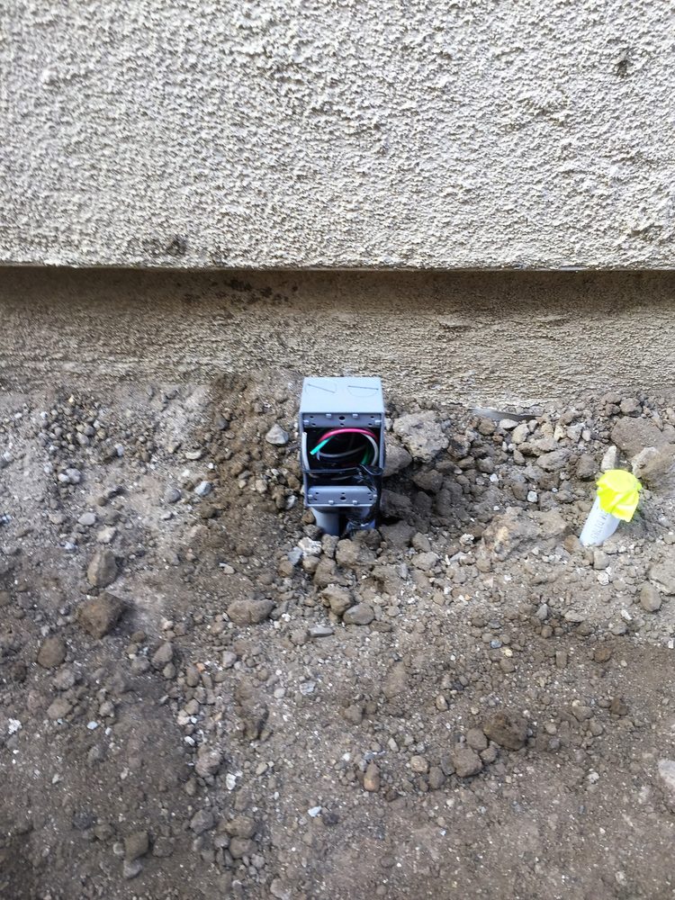Slide of TRE Lighting & Electrical