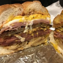 Cupsaw Market Deli & Convenience Store 