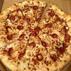 Pizza Hut - Large stuffed crust pizza with chicken and pep