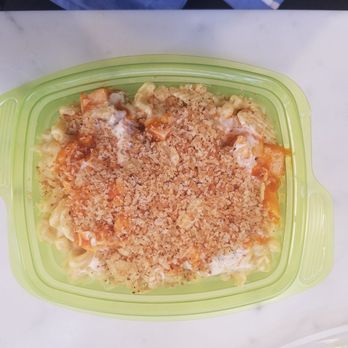 Mac Mart - In the buff (classic mac with buffalo chicken chunks, potato chip panko crunch, buttermilk ranch) - American Near Me - Philadelphia, Pennsylvania