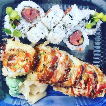 Rawdeadfish - I gobbled up this tray of delight, within minutes of picking my order up...soooo good! The Spicy Tuna and the Bruce Lee. - Food Trucks Near Me - Coeur D'alene, Idaho Rawdeadfish - I gobbled up this tray of delight, within minutes of picking my order up...soooo good! The Spicy Tuna and the Bruce Lee. - Food Trucks Near Me - Coeur D'alene, Idaho