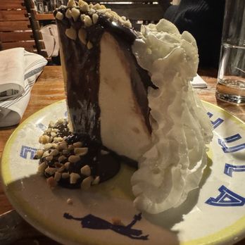 Duke's La Jolla - Hula Pie!!! OMG my favorite. - New American Near Me - La Jolla, California Duke's La Jolla - Hula Pie!!! OMG my favorite. - New American Near Me - La Jolla, California