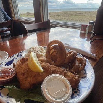 Sandbar & Grille - Fried flounder with onion rings - Seafood Near Me - Buxton, North Carolina