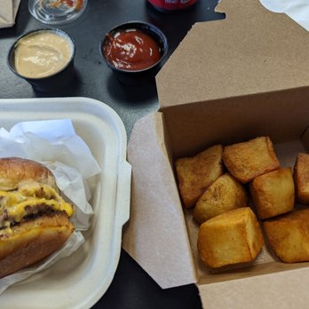 Swagyu Burger - Poway - Lunch special $18 - Burgers Near Me - Poway, California