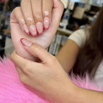 Lore Beauty Salon - Soft Grl manicure with free hand design - Massage Near Me - Miami, Florida Lore Beauty Salon - Soft Grl manicure with free hand design - Massage Near Me - Miami, Florida