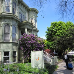 Northwest Portland Guesthouse - Our main building, the historic Elliston.