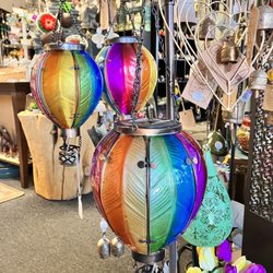 Caligos - Solar powered balloon lights