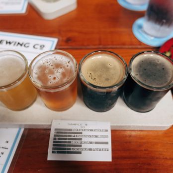 Maui Brewing - Beer Flight - Brewpubs Near Me - Lahaina, Hawaii Maui Brewing - Beer Flight - Brewpubs Near Me - Lahaina, Hawaii