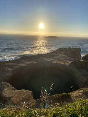 Devils Punchbowl State Natural Area by null